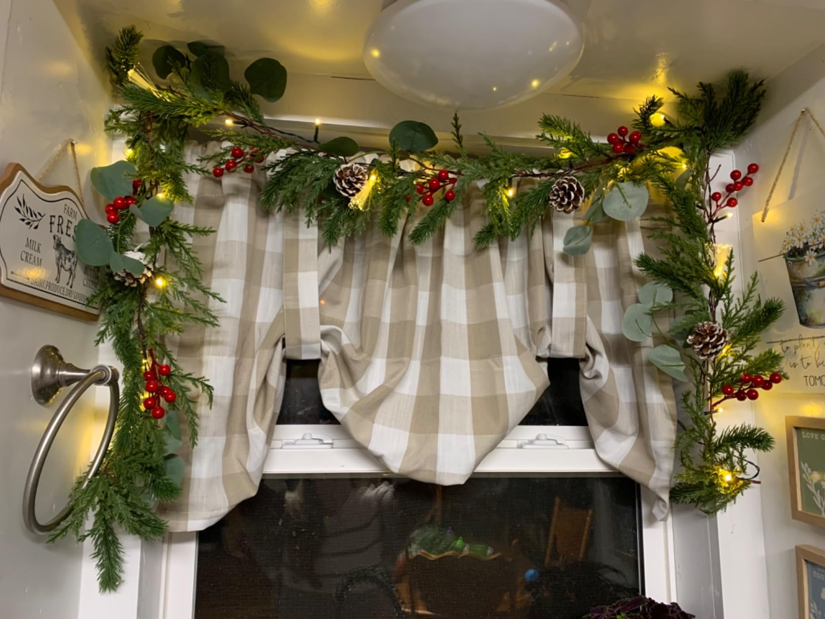 DR.DUDU 6FT Christmas Garland with Lights Mantel Decorations | Timer, Pre-Lit Christmas Green Garlands with Pine Cones Red Berry, For Mantle Fireplace Indoor Outdoor Holiday Winter Decor customer photo 2