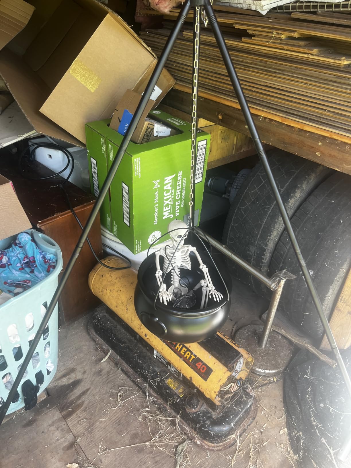 Halloween Decorations Outdoor Witch Cauldron Tripod with Fog Maker & Skull | 52-inch tall display, green light mist effect, large cauldron & skeleton, stable setup for porch yard lawn Halloween scenes customer photo 1