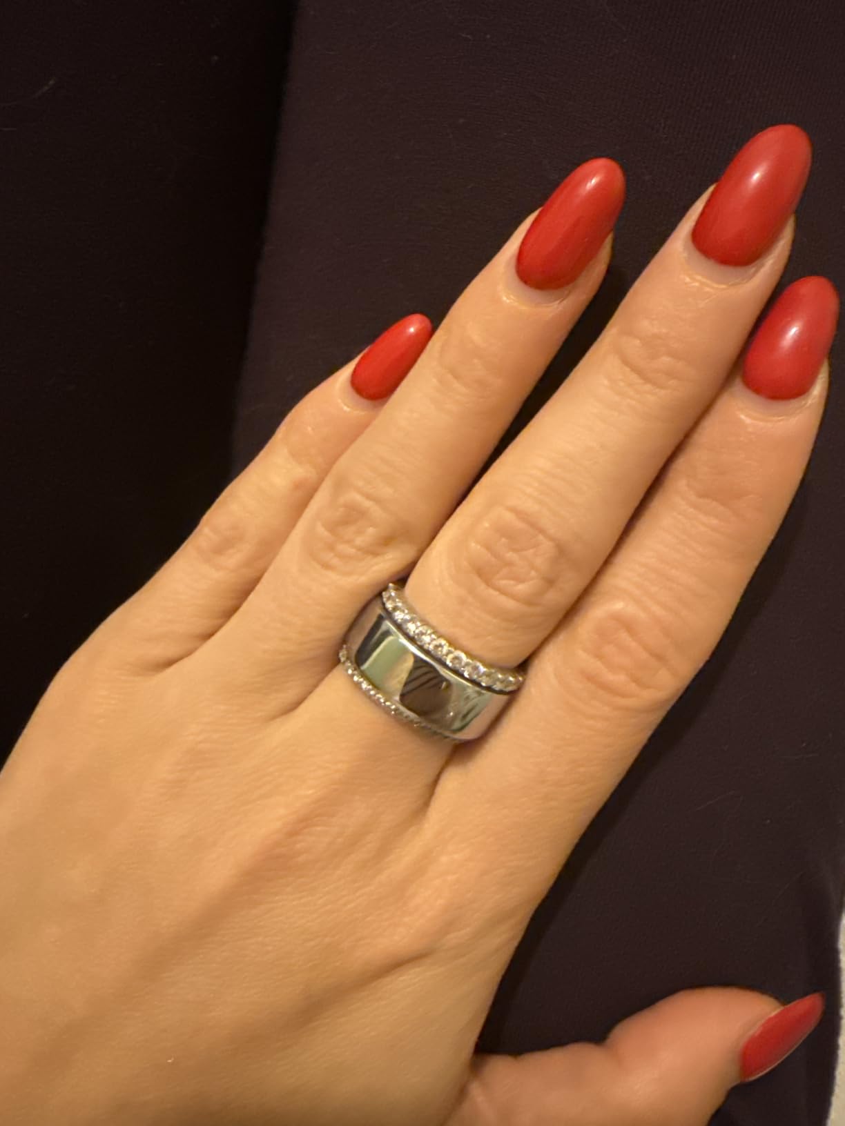 Oura Ring 4 Smart Ring - Silver - Size 9 | Sleep, Activity, Women's Health, AI Advisor, Up to 8 Days of Battery Life, Size Before You Buy, Android & iOS Compatible customer photo 1