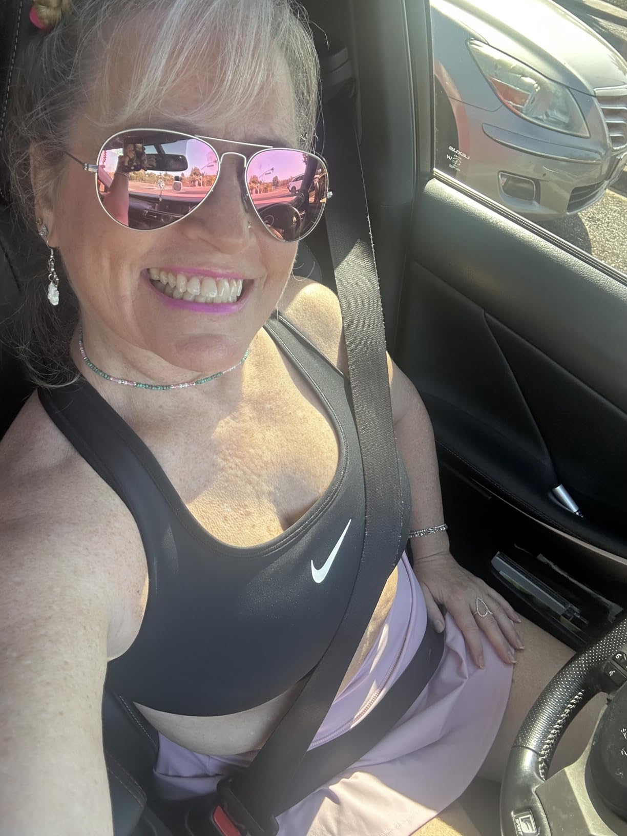Nike Women's Swoosh Sports Bra (Medium Support) customer photo 2