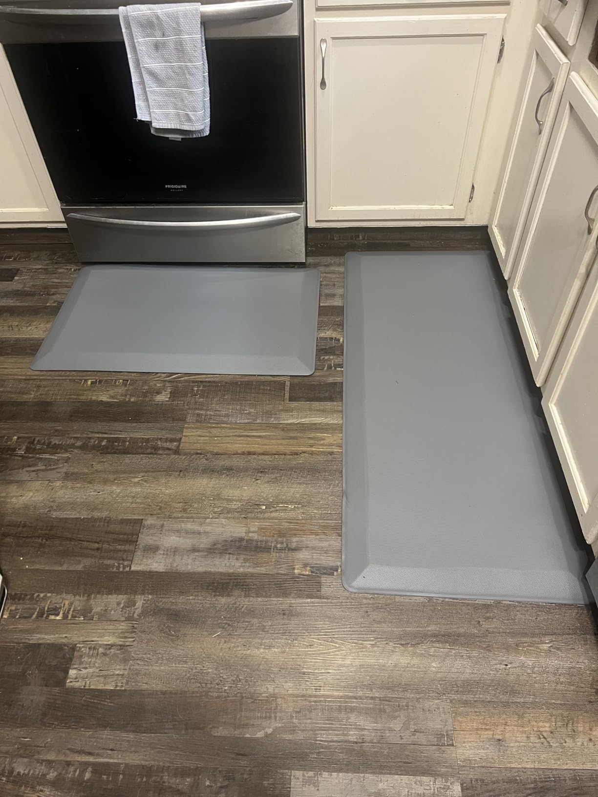 Tyrot Extra Thick Anti Fatigue Mat for Kitchen Floor, 20x32, Black | 9/10 Inch Thick, Cushioned Standing Desk Mat, Memory Foam Ergonomic, Non-Slip Comfort Waterproof Rug for Office, Sink, Garage customer photo 2