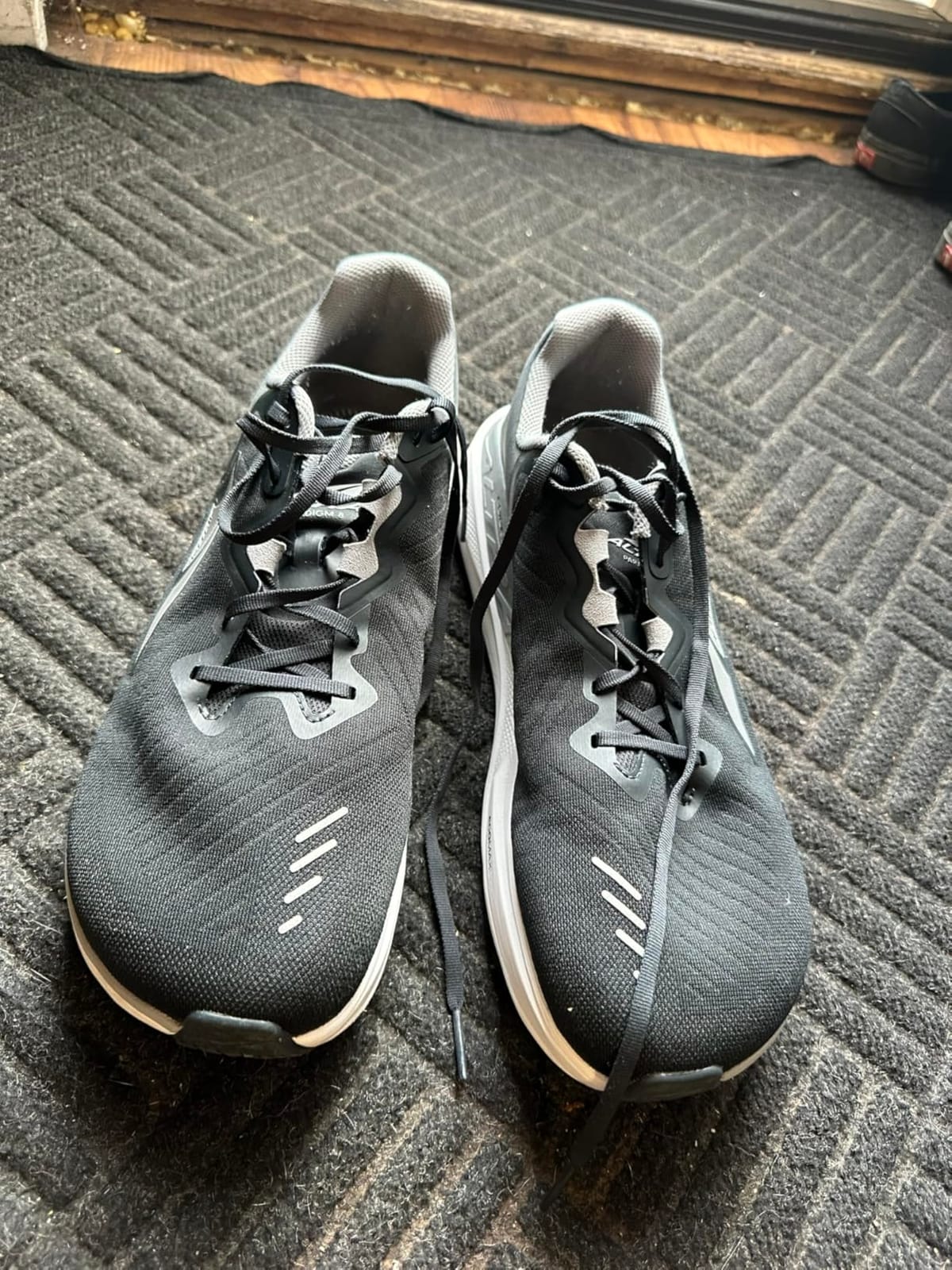 Altra Men's Paradigm 8 Road Running Shoe customer photo 1