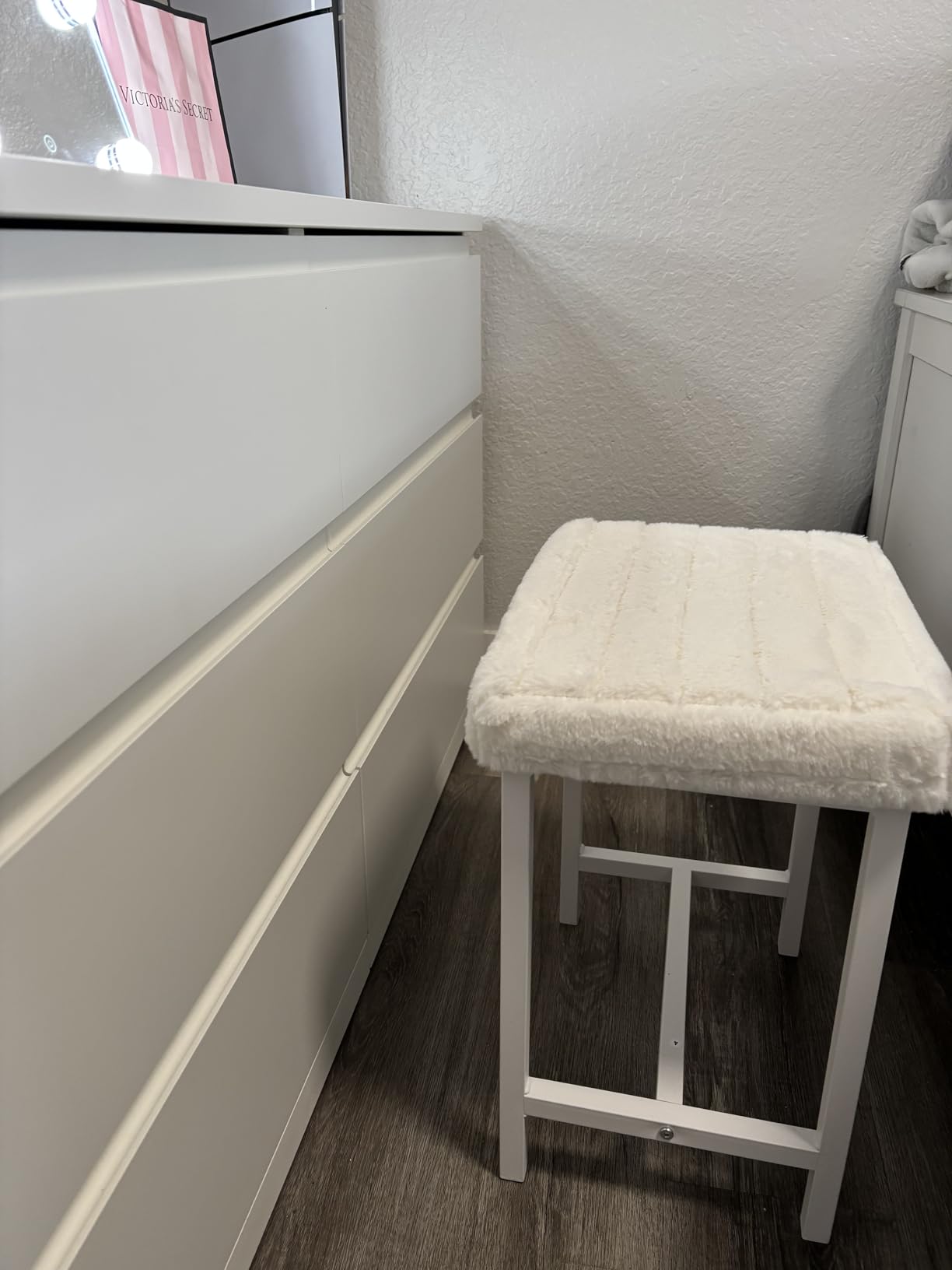 Small Plush Vanity Stool, Cute Vanity Stools with Soft Faux Rabbit Fur Cushion, White Makeup Vanity Chair for Small Spaces, Living Room, Bedroom, Entryway, Ottoman Foot Rest for Couch Sillas Modern customer photo 1