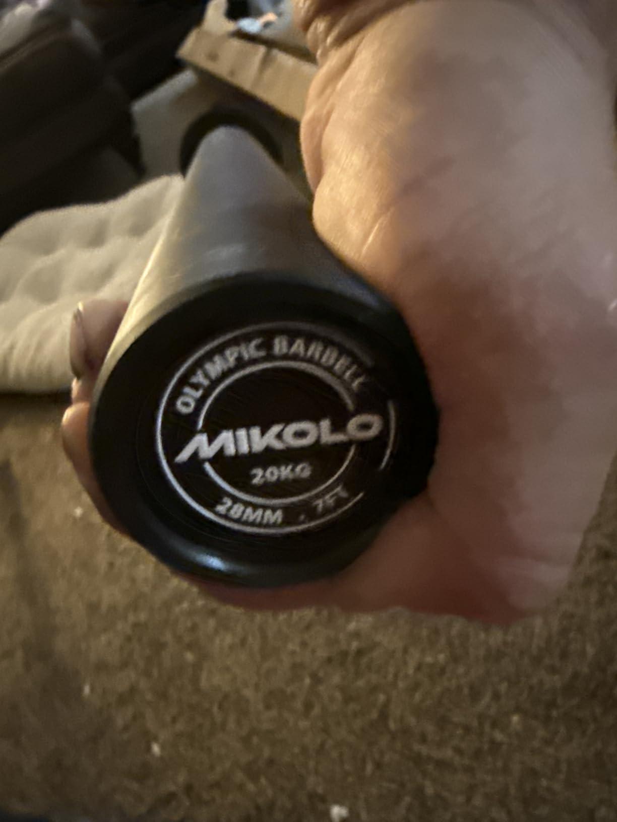 Mikolo 7ft Olympic Barbell, Barbell for Weightlifting and Powerlifting 45lb, Olympic Bar for 1500lbs Capacity, Weight Bar Fit 2 inch Standard Weights customer photo 1