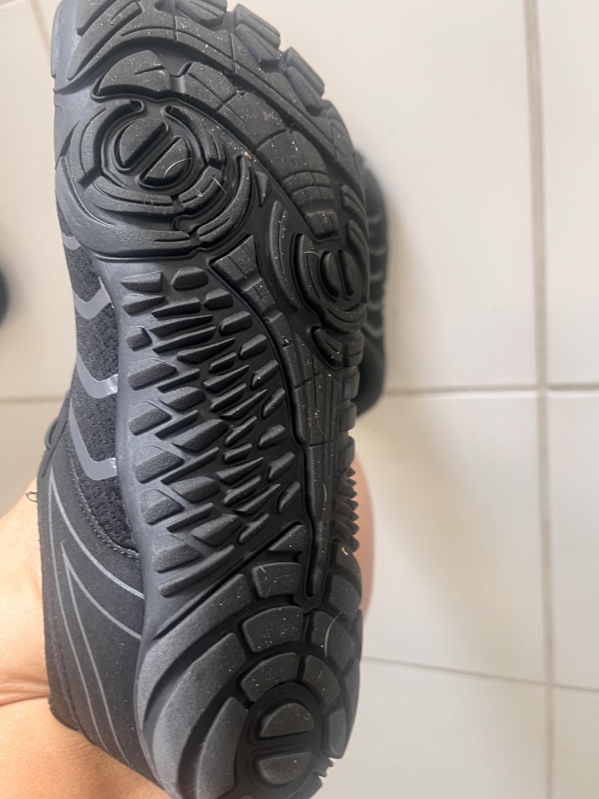 Hike Barefoot Shoes for Women Men Breathable & Non-Slip Athletic Footwear Wide Toe Water Shoes, Designed for Walking, Running & Swimming customer photo 1