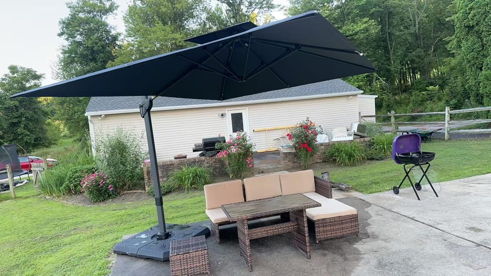 PHI VILLA 10'x13' Hydraulic Cantilever Patio Umbrella, Base with Wheels, Beige customer photo 1