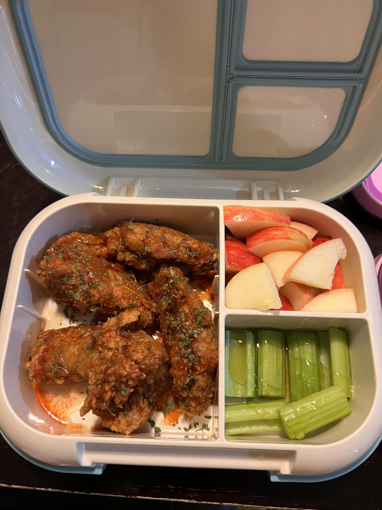 Bentgo Chill Max Leak-Proof XL Bento-Style 3 or 4 Compartment Lunch Box | Included Ice Pack Keeps Food Cold; 5-Cup Capacity for Adults & Ages 8+, BPA-Free, Dishwasher Safe (Clay Green & Gray) customer photo 2