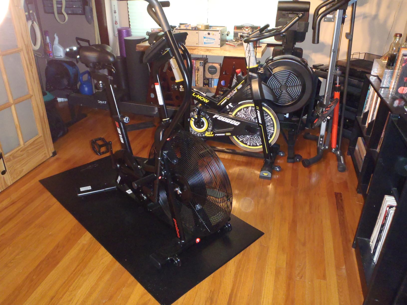 pooboo Air-Resistance Exercise Fan Bike, Air Bike with Dual Action Handlebars & Dual-Layer Transmission System, Stationary Bike with APP Connection for Home Gym HIIT Cardio Full Body Workout customer photo 2