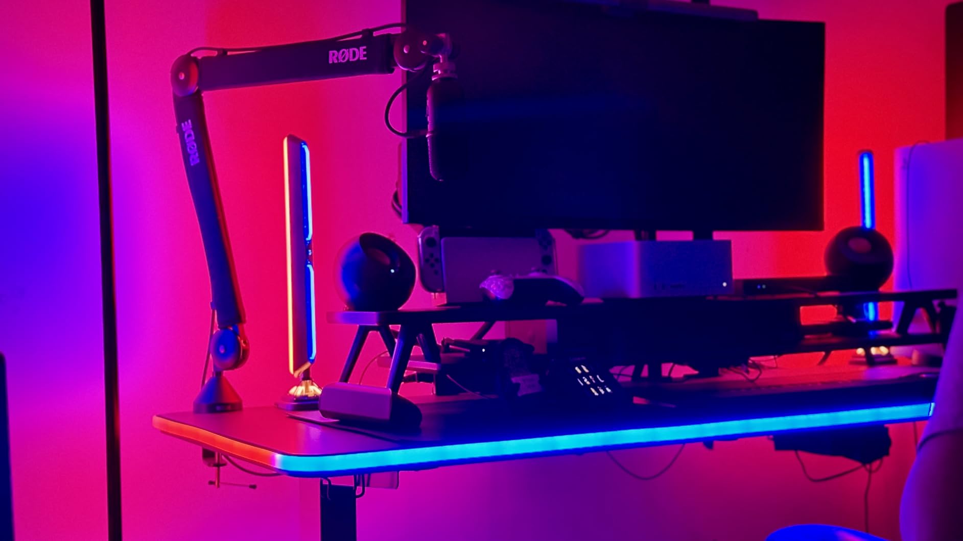 Govee Gaming Light Bars Pro, 16-Inch Smart RGBIC Wi-Fi LED Game Lights | Upgraded, RGBIC Illumination, Triple-Sided, Music Sync & 60+ Scene Modes, Works with Alexa & Google Home, Gaming Room Decor customer photo 1
