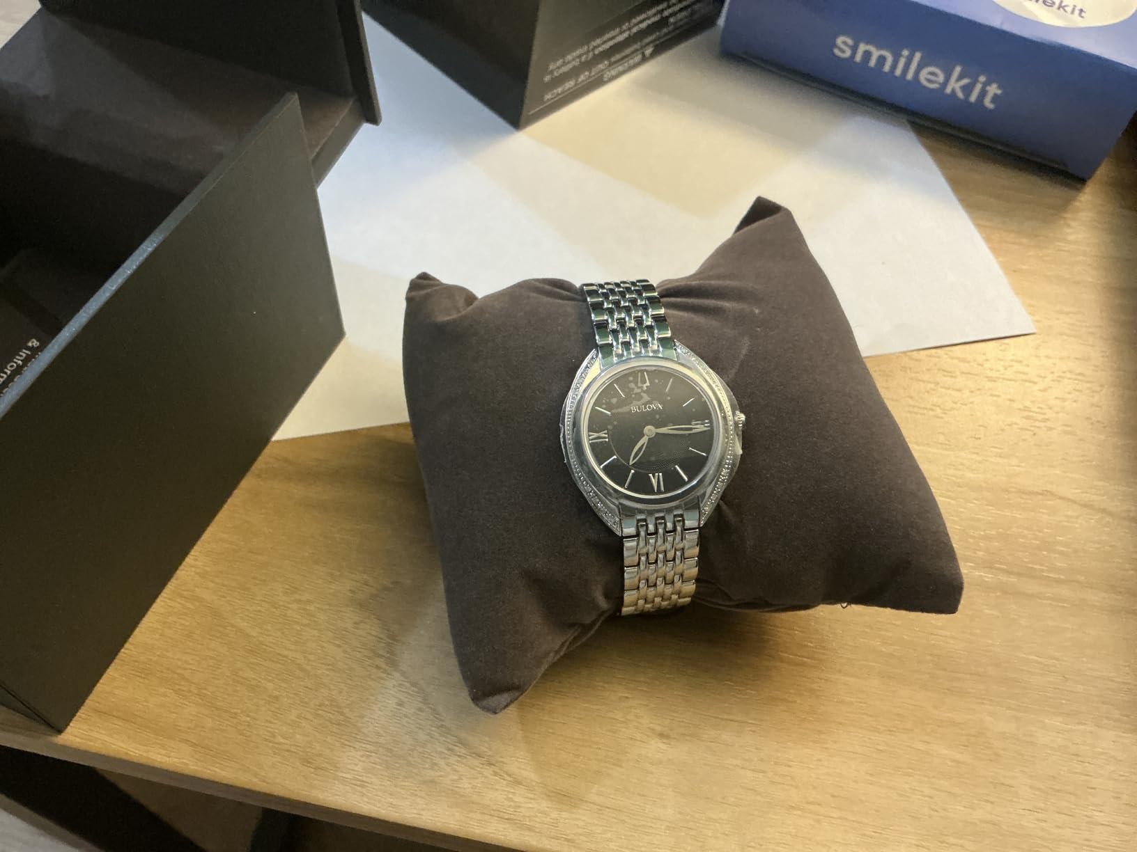 Ladies' Classic Diamond 2-Hand Quartz Stainless Steel Watch, 16 Diamonds, Sapphire Crystal customer photo 1