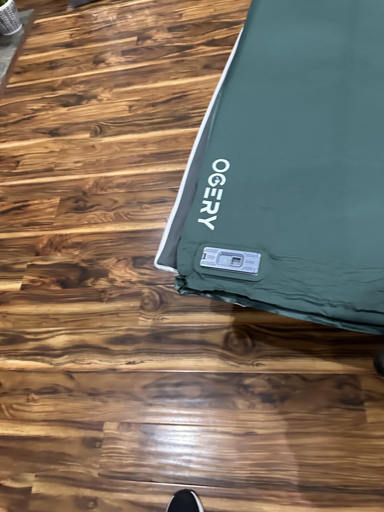 OGERY Self Inflating Sleeping Pad with Electric Pump, Memory Foam | 3.15 in Thick, Built-in Pillow, 4 Season, Tent Camping, Car Camping, RV, Quiet Sleep customer photo 2