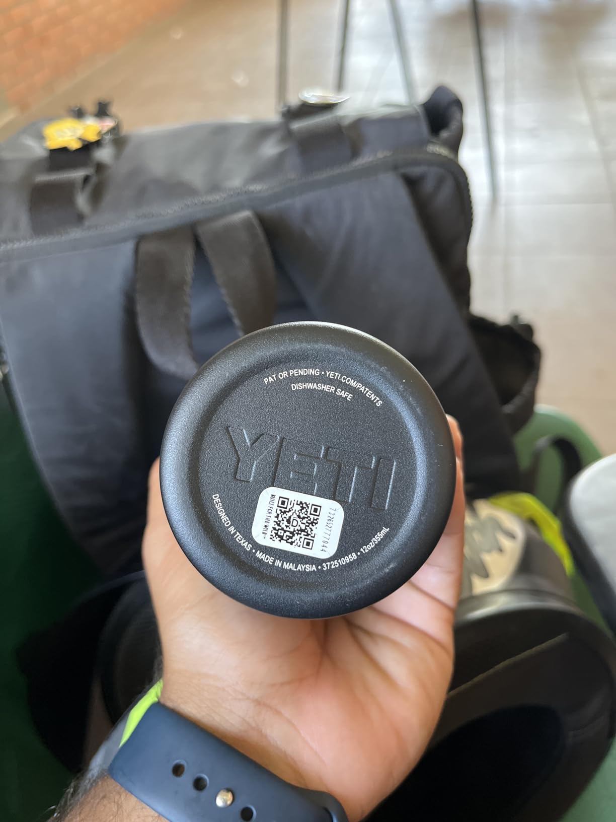 YETI Rambler 16 oz Travel Bottle, Stainless Steel, Vacuum Insulated with Leakproof Commuter Cap, Black customer photo 1