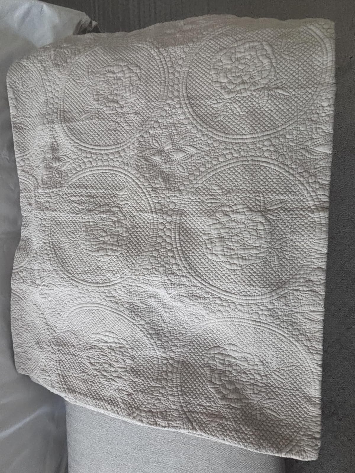 BOV Lightweight Matelassé Bedspread King Size (106x96) - Cotton Lightweight Coverlet & Summer Quilt Bedding Set with Shams, Soft All Season Bed Quilts for Bedroom, Tan Khaki customer photo 2