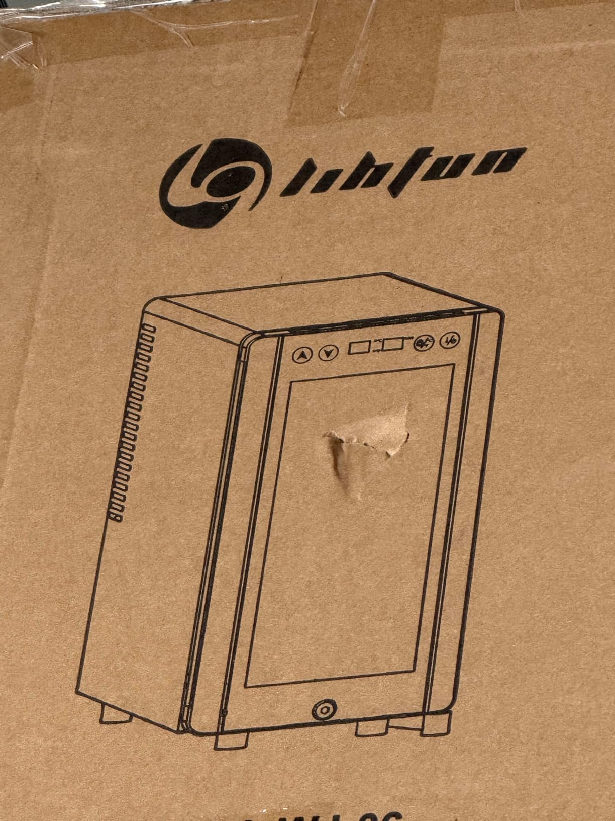 LIHTUN 25L Electric Humidor Cabinet for 150 Cigars, Thermoelectric Cooling, Adjustable Temperature and Humidity, Digital Display, 3 Removable Cedar Shelves, Safety Lock customer photo 1