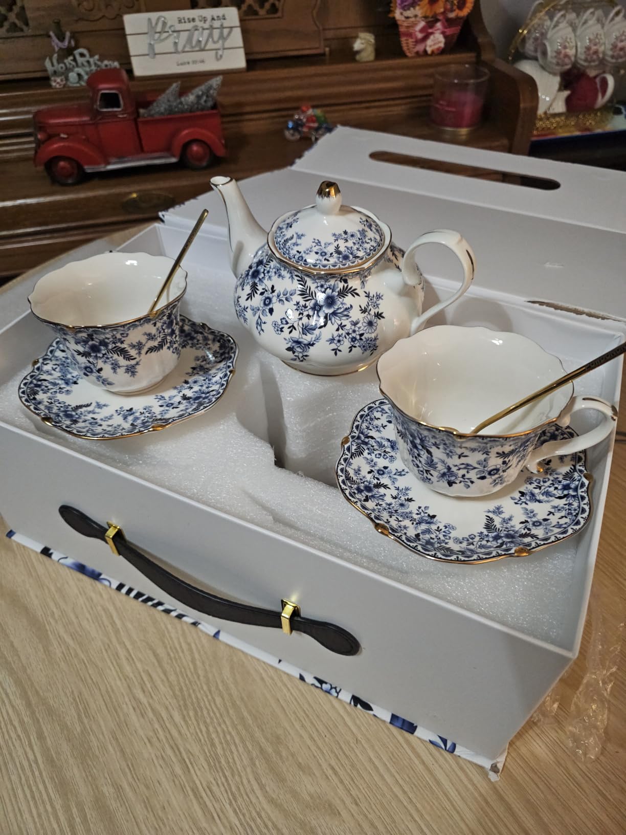 Vintage Floral Porcelain Bone China Tea Set - 1 Teapot, 2 Cups & Saucers with Gold Trim, Includes 2 Spoon, 22oz Floral Ceramic Teapot (Suitable for 1 to 3 people) (White Camellia) customer photo 2