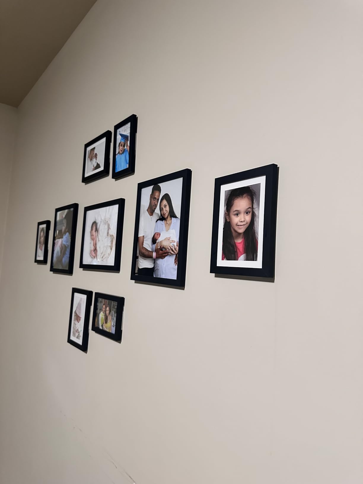 upsimples Picture Frames set of 19, Including 8x10, 5x7, 4x6 Black Frame | Multi Picture Frames Collage Wall Decor, Gallery Wall Frame Set, Gift For Christmas, Mothers' day, Wedding, Dorm, Living Room customer photo 2