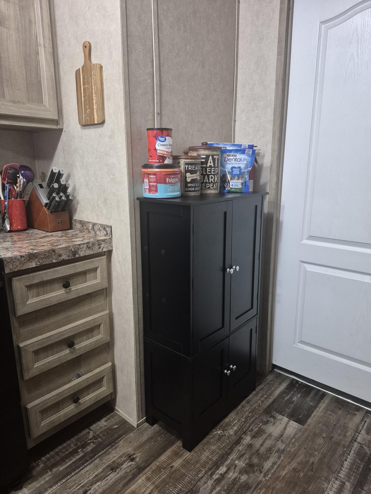 43'H Pantry Cabinet with 4 Doors, Kitchen Cabinet with 6 Door Shelves, Storage Cabinet-Kitchen Pantry for Living Room, Dining Room, Bathroom, White customer photo 2