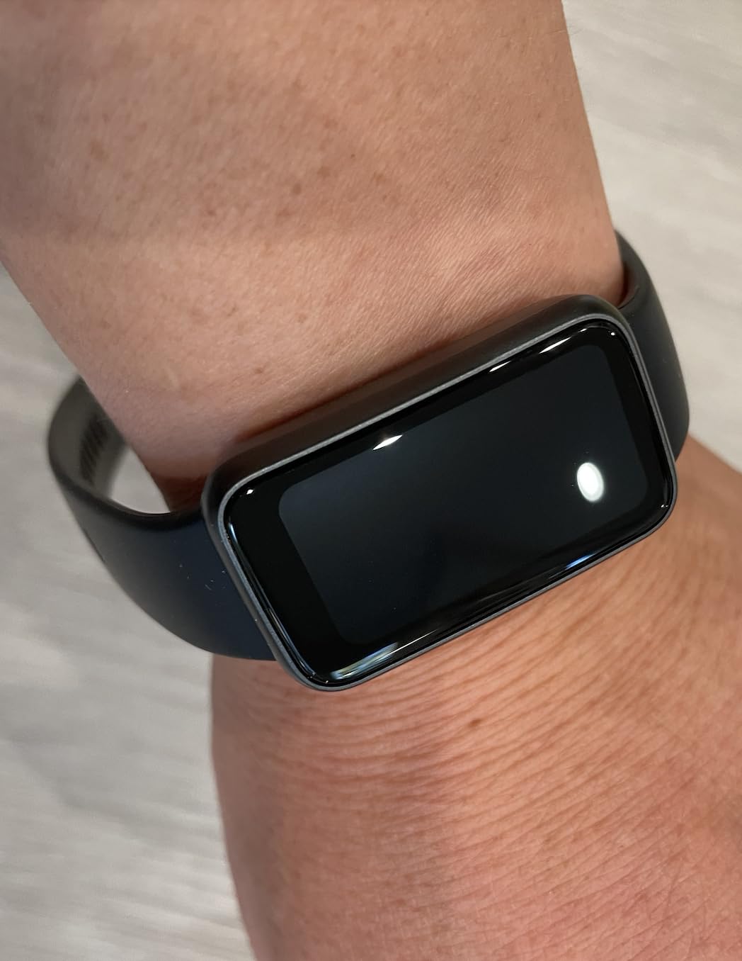 Fitness Tracker Smart Watch, 1.47