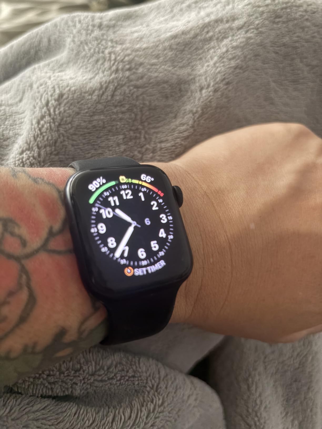 Apple Watch SE 3 [GPS 40mm] Smartwatch with Midnight Aluminum Case with Midnight Sport Band - S/M. Fitness and Sleep Trackers, Heart Rate Monitor, Always-On Display, Water Resistant customer photo 2