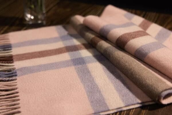 Cashmere scarf for men,100% Cashmere Plaid Tassel Scarf,Winter Warm soft Scarves with Gift Box Packaging customer photo 1