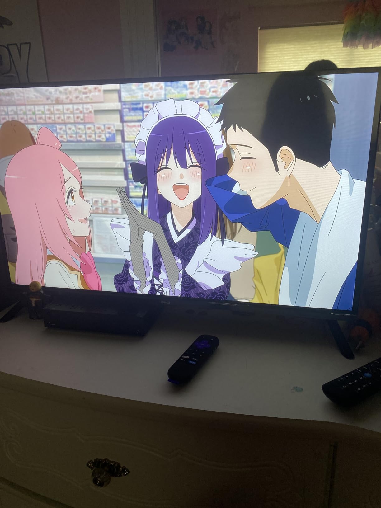 Roku 40-Inch Select Series Smart TV 2026-1080p Full HD TV - RokuTV | Flat Screen LED Television with Voice Remote, Wi-Fi & Bluetooth Headphone Mode - Streaming Live Local News Sports & Movies customer photo 1