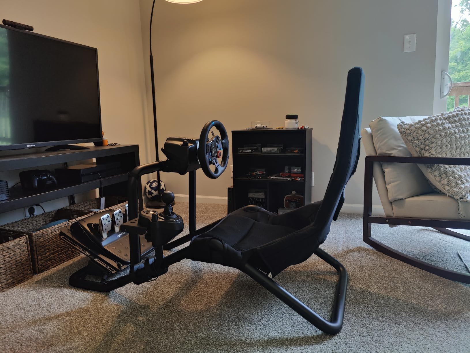 VEVOR Racing Wheel Stand, Heavy-Duty Integrated Simulator Cockpit Steering Stand, Fit Logitech G25,G27,G29,G920,G923, Thrustmaster T300RS,TX F458,T500RS,T3PA-PRO (F1/GT) and CSR Pedals, Black customer photo 1