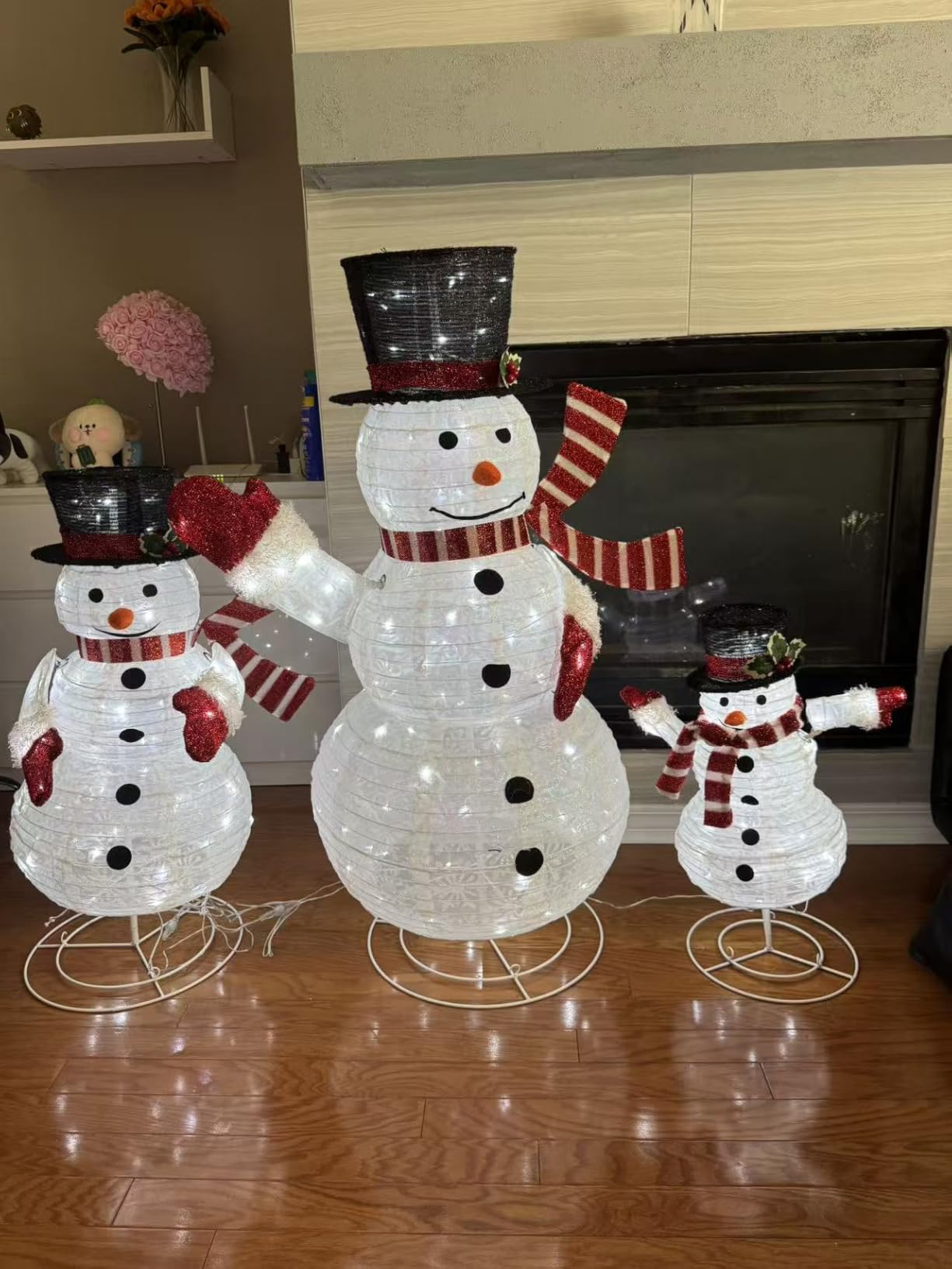 Tangkula 3-Piece Christmas Lighted 3D Snowman Family Decoration, 4.1 FT Pre-Lit Xmas Snowman Set with 270 LED Lights, Indoor Outdoor Christmas Holiday Decoration for Home Lawn Yard Garden customer photo 1