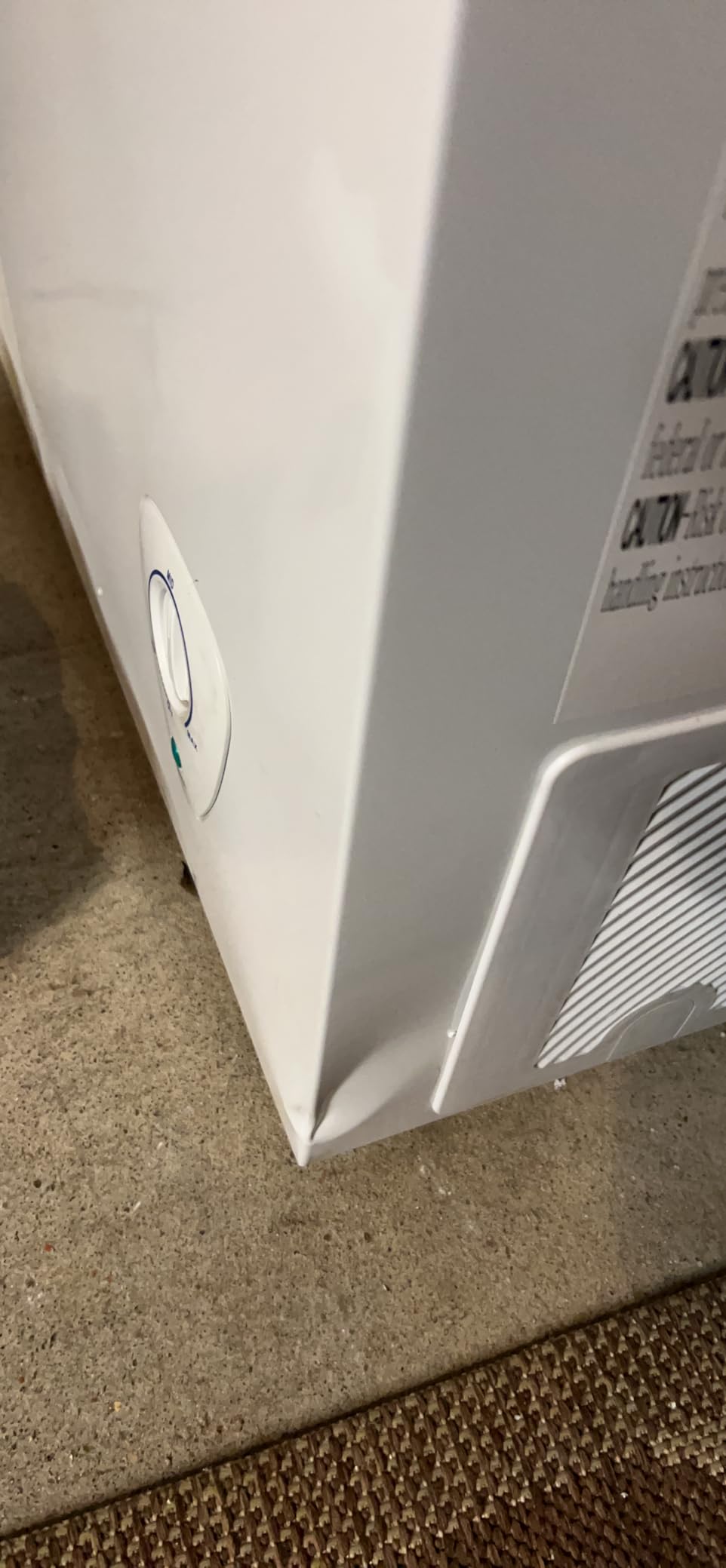 Chest Freezer 14.0 Cubic Feet, Deep Large Freezers Top Door with Removable Basket, Adjustable Thermostat 4 Wheels, Energy Saving, Large Storage for Garage, Kitchen, Office, White customer photo 2