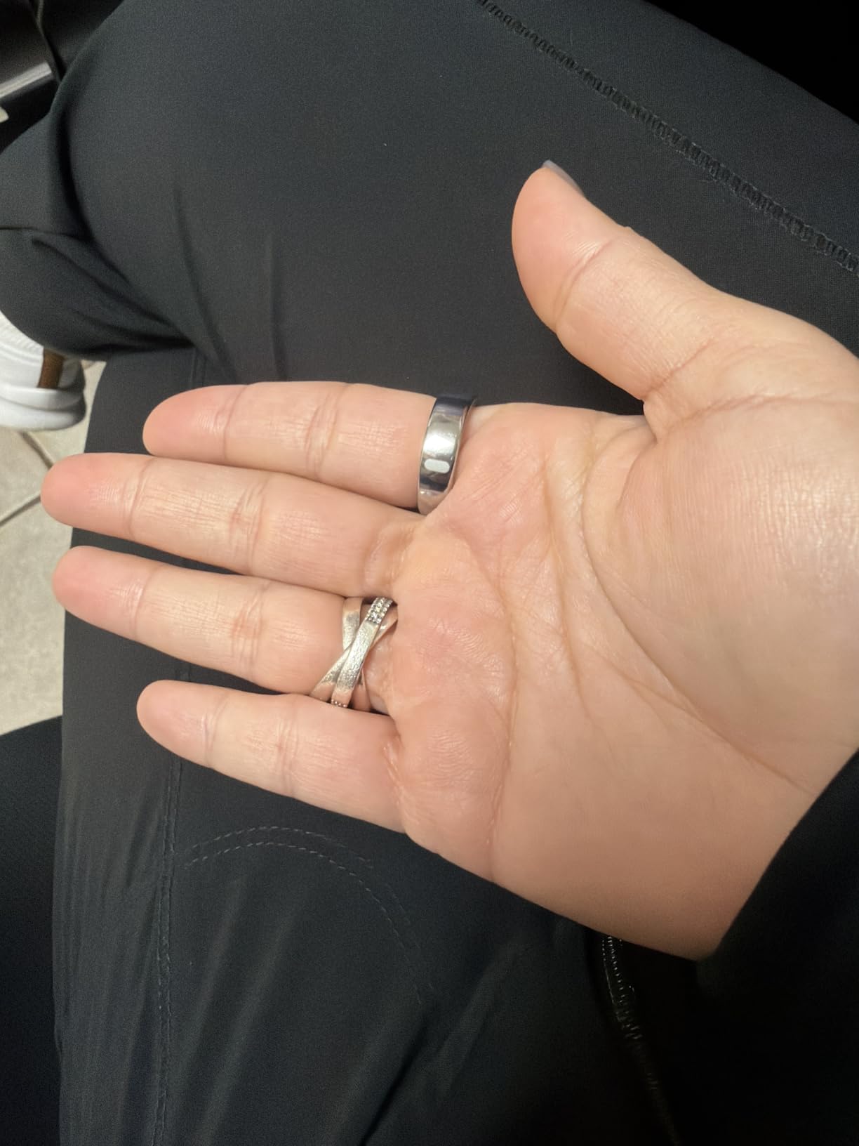 RingConn Gen 5 Smart Ring - Silver - Fitness & Sleep Tracker | World's Smallest Smart Ring, Activity, Women's Health, AI Advisor, 1 Week Battery Life, IP68 Waterproof customer photo 2