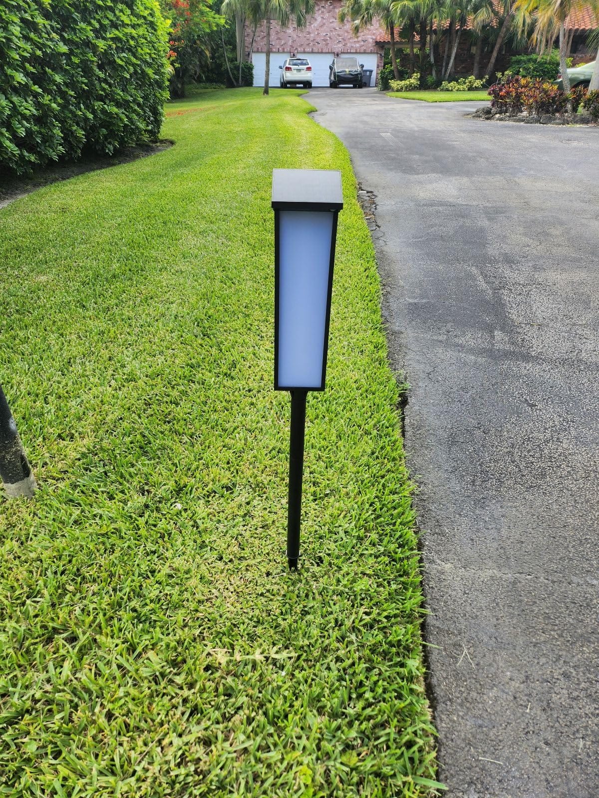 ASOMST Solar Address Sign, Lighted House Number Waterproof, 3-Color LED Illuminated Address Plaque with Stakes, Solar Powered Address Numbers for Outside customer photo 1