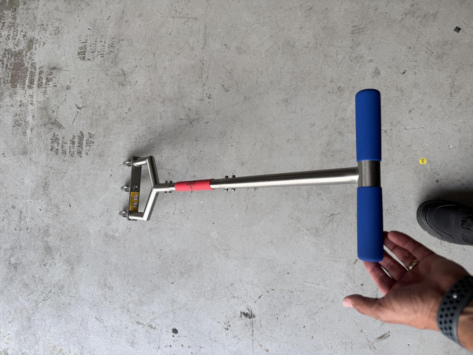 Manual Core Aerator Lawn Tool, Lawn Aerator Tool with 3 Non-Clogging Hollow Tines, Yard Grass Aerator with Ergonomic Rubber Grip, Reinforced Welding for Compacted Soil Lawn Care - Blue customer photo 1