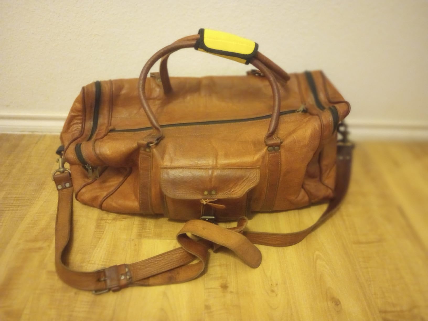 21 Inch Leather Travel Duffle Bag for Men & Women, Overnight Weekend Bag customer photo 2