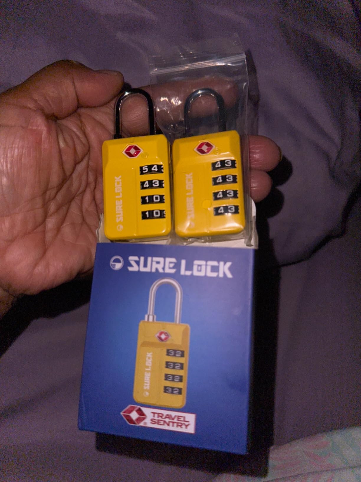 SURE LOCK TSA Approved 4-Digit Luggage Lock, Resettable Combination, Red Dot Open-Alert (Resets Only with Code), Easy-Read Black/White Dials, Hardened Shackle, Zinc Alloy (Pink 1 Pack) customer photo 2