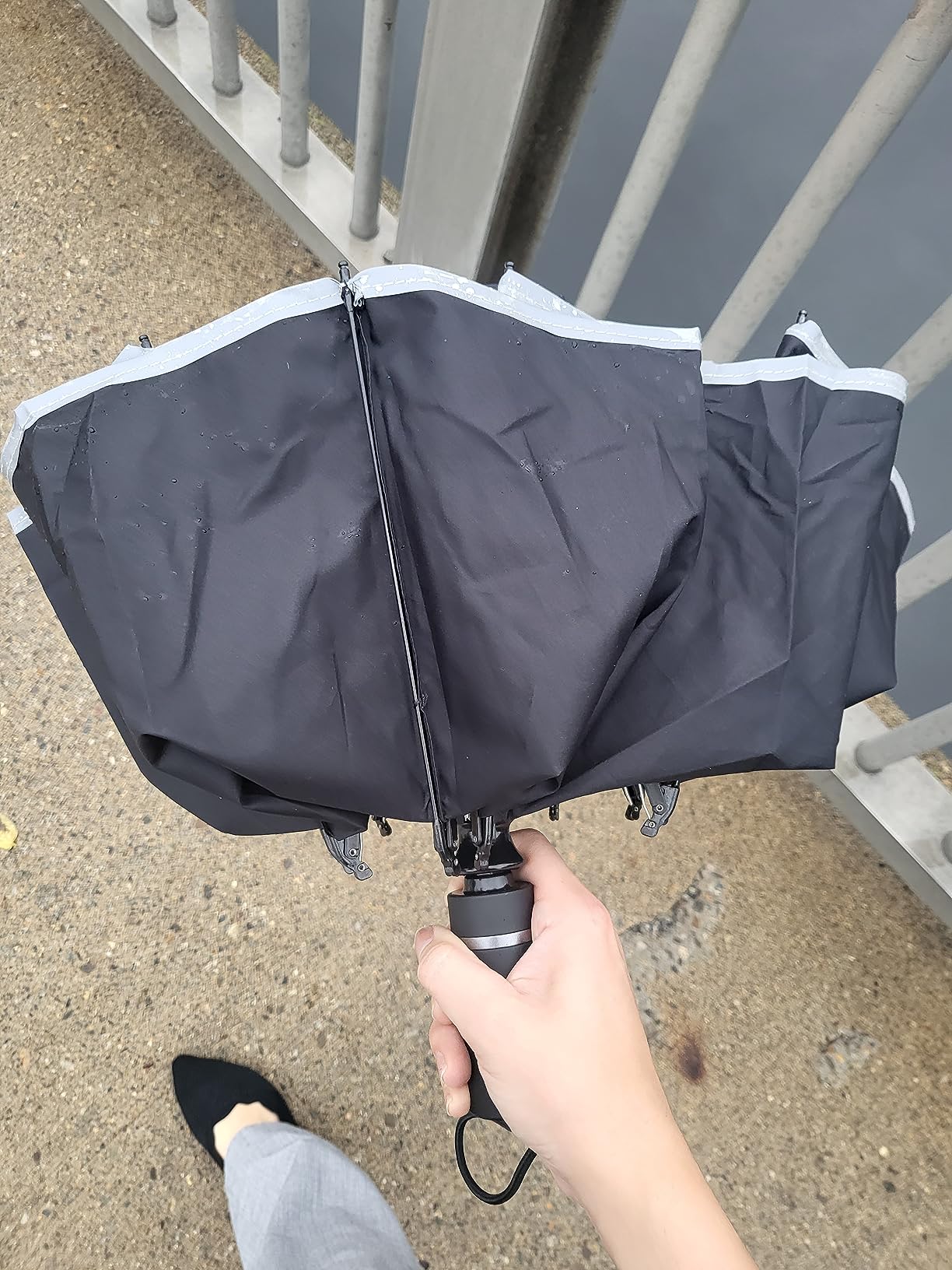 Bodyguard Inverted Umbrella - Large Windproof for Rain & Sun, Compact Reverse With Reflective Stripe, Teflon-Coated for Women Men, Travel Folding With Cover Bag customer photo 1