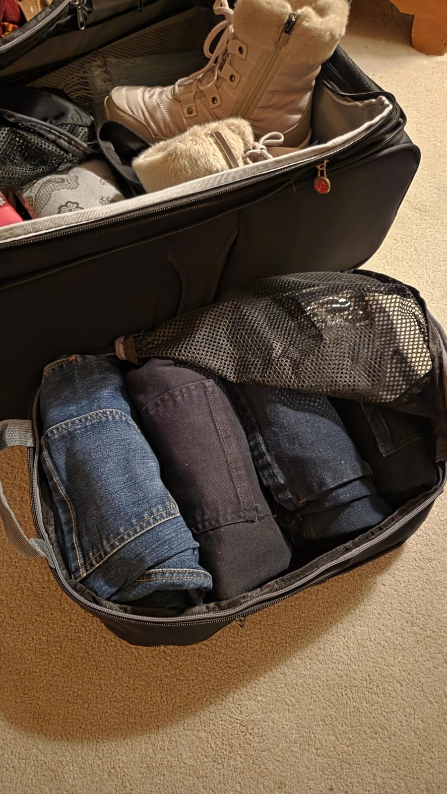 BAGAIL 4 Set/6 Set/8 Set Compression Packing Cubes Travel Accessories Expandable Packing Organizers (Half Mesh, 6-Black) customer photo 2