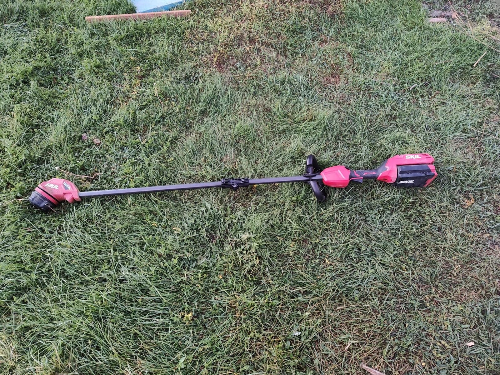 SKIL PWR CORE 40 14-Inch Brushless 40V Lightweight String Trimmer Kit with Twist Load Including 2.5Ah Battery and Auto PWR JUMP Charger - LT4818-10 customer photo 1
