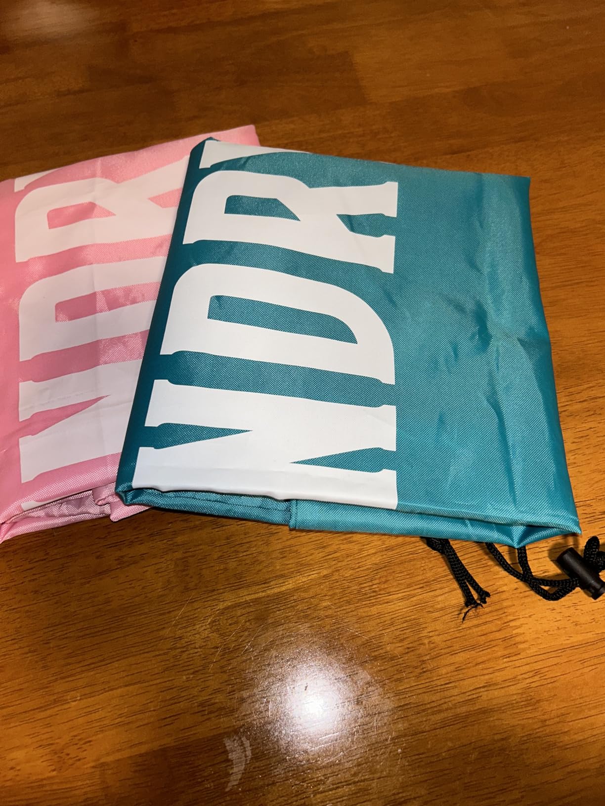 Fiodrimy 2 Pack XL Travel Laundry Bag, Machine Washable Dirty Clothes Organizer, Large Enough to Hold 4 Loads of Laundry, Easy Fit a Laundry Basket (Pink+Blue, 24