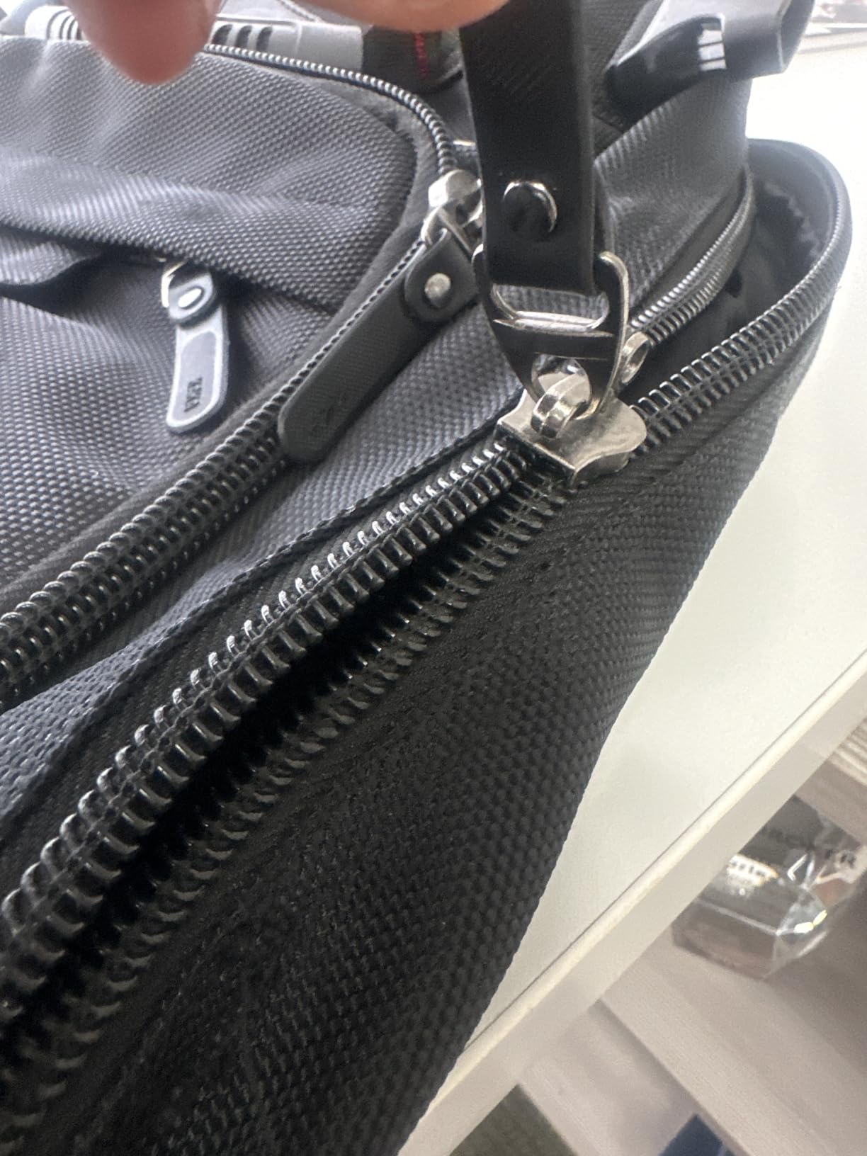 KAKA Travel Backpack, Carry On Backpack Durable Convertible Duffle Bag Fit for 15.6 Inch Laptop for Men and Women(Medium 35L) customer photo 2