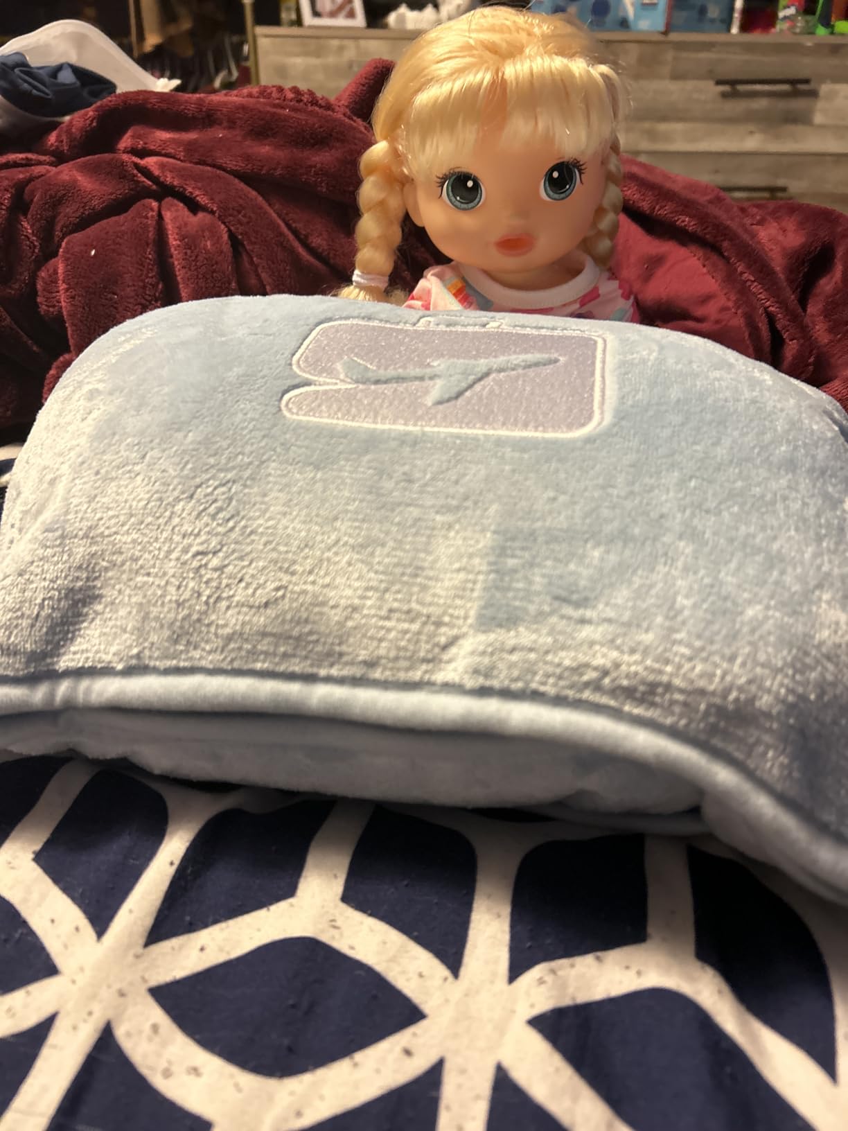 EverSnug Travel Blanket and Pillow - Ultra-Soft, Compact & Lightweight, 65x40 Inches, with Carry Case, Luggage Sleeve & Backpack Clip for Airplane Comfort (Teal) customer photo 1
