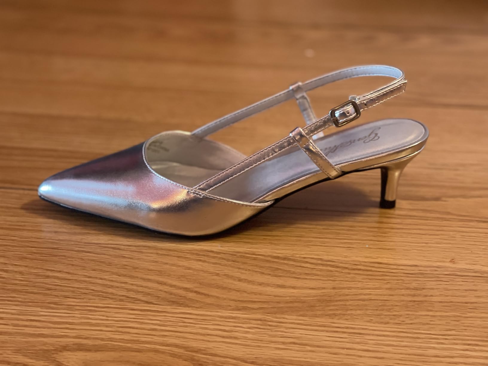 GENSHUO Women's Kitten Heels Closed Toe Slingback Pumps customer photo 1