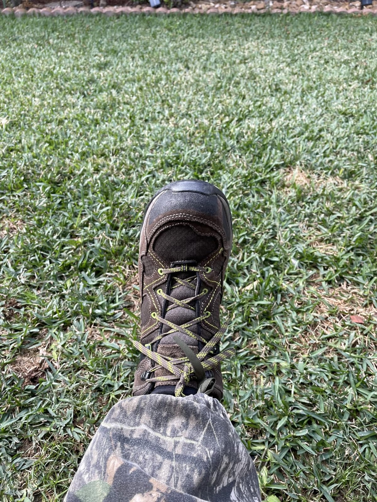 Lawn Aerator Shoes for Grass - Pre-Assembled Grass Aerator Shoes for Lawn - Soil Yard Aerator Tool for Aerating Patio Garden, Black customer photo 2