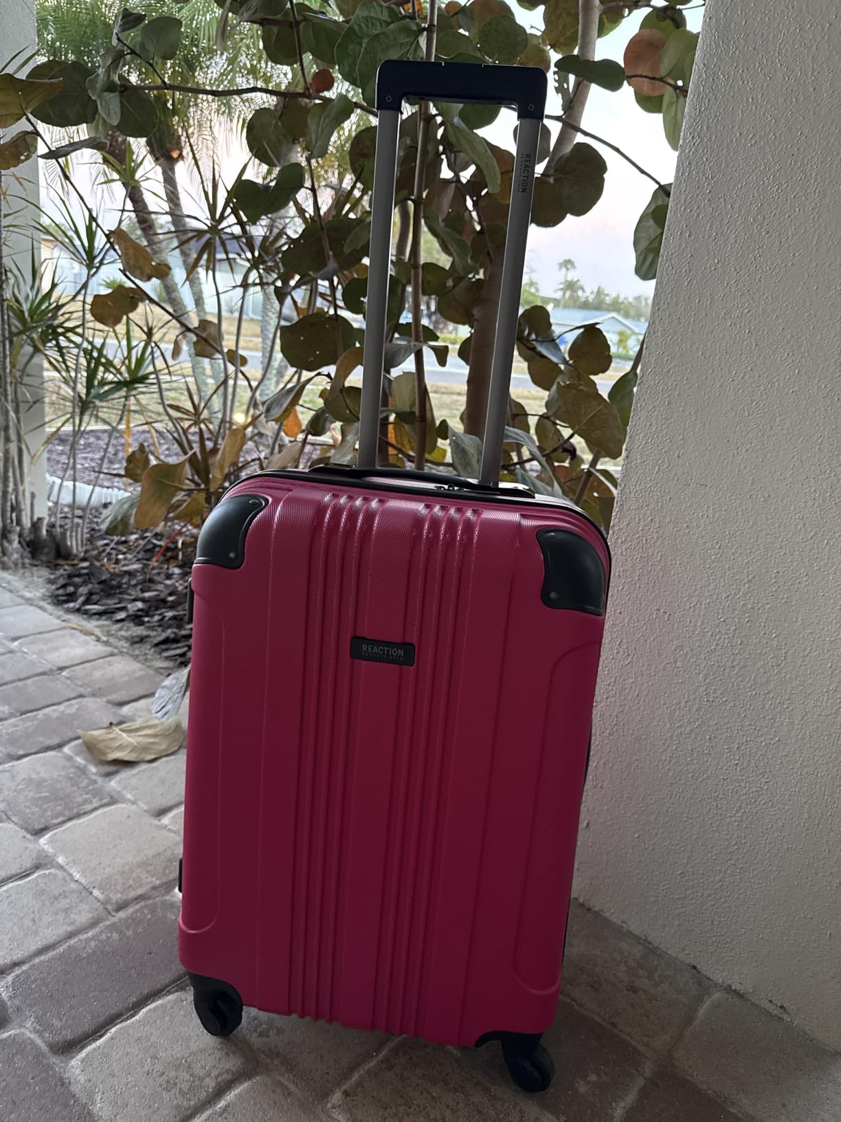 Kenneth Cole REACTION Out of Bounds Lightweight Hardshell 4-Wheel Spinner Luggage, Scarlet Red, 24-Inch Checked customer photo 2