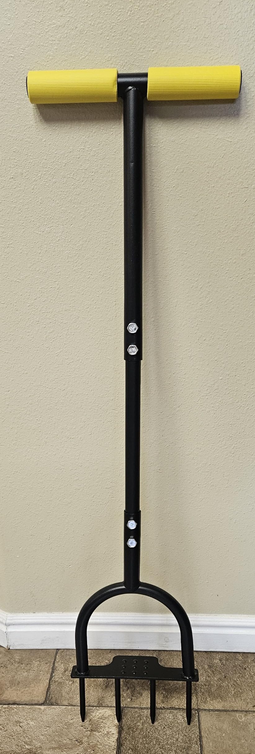 Colwelt Aerator Lawn Tool, Manual Lawn Grass Aerator with Rugged Wide Spike customer photo 2