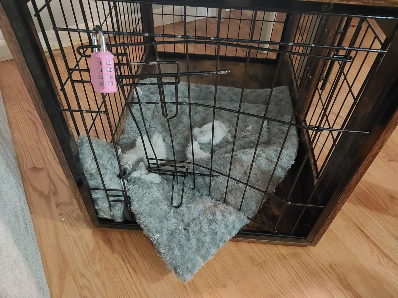 YaFiti Dog Crate Furniture, 32.5” Wooden Indoor Dog Kennel, Rustic Brown customer photo 1
