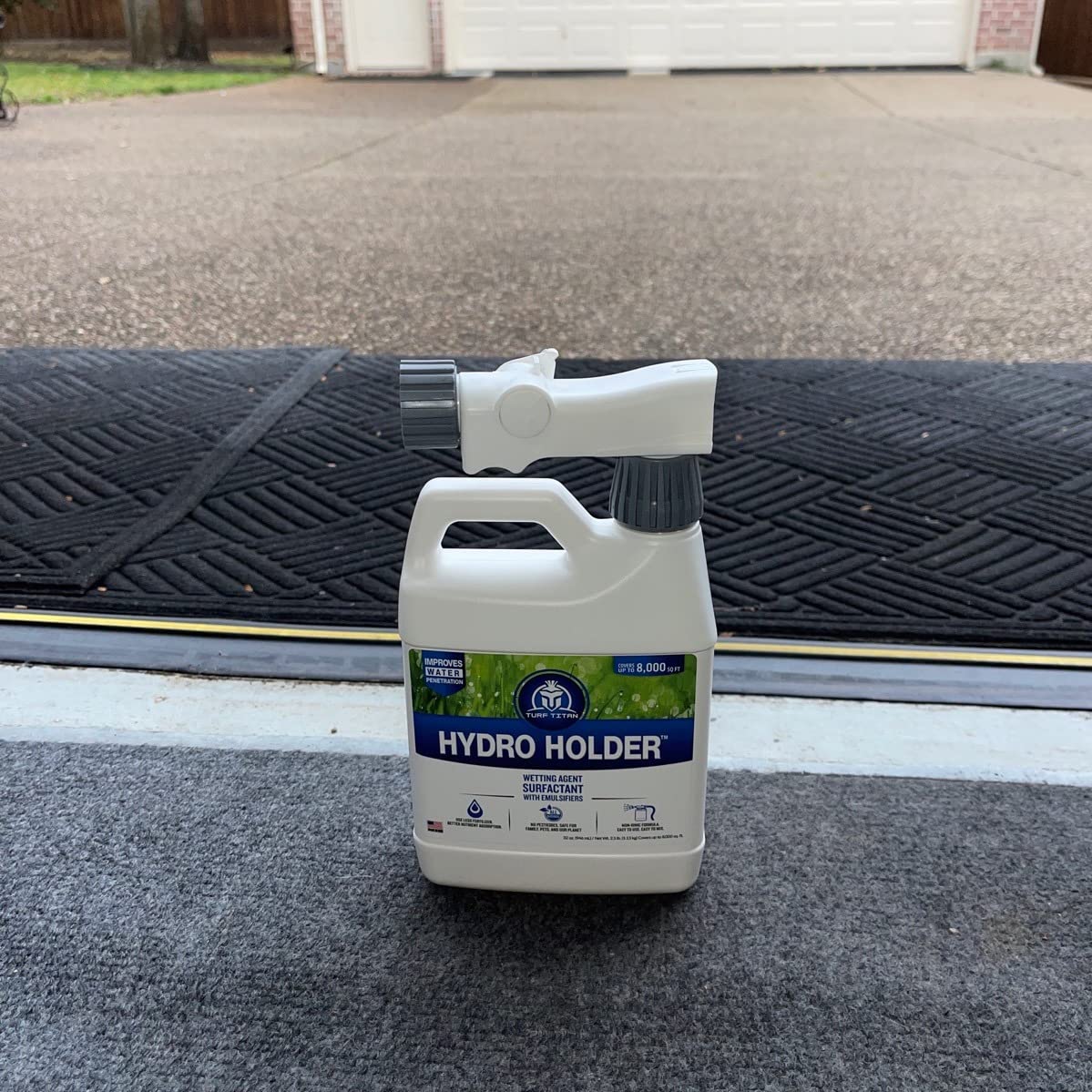 Turf Titan Hydro Holder Soil Wetting Agent for Lawn (32 oz) w/Hose End Sprayer – Improves Water Absorption in Dry & Compacted Soil – Helps Lawns Stay Green Longer in Heat – Covers up to 6,000 Sq Ft customer photo 2