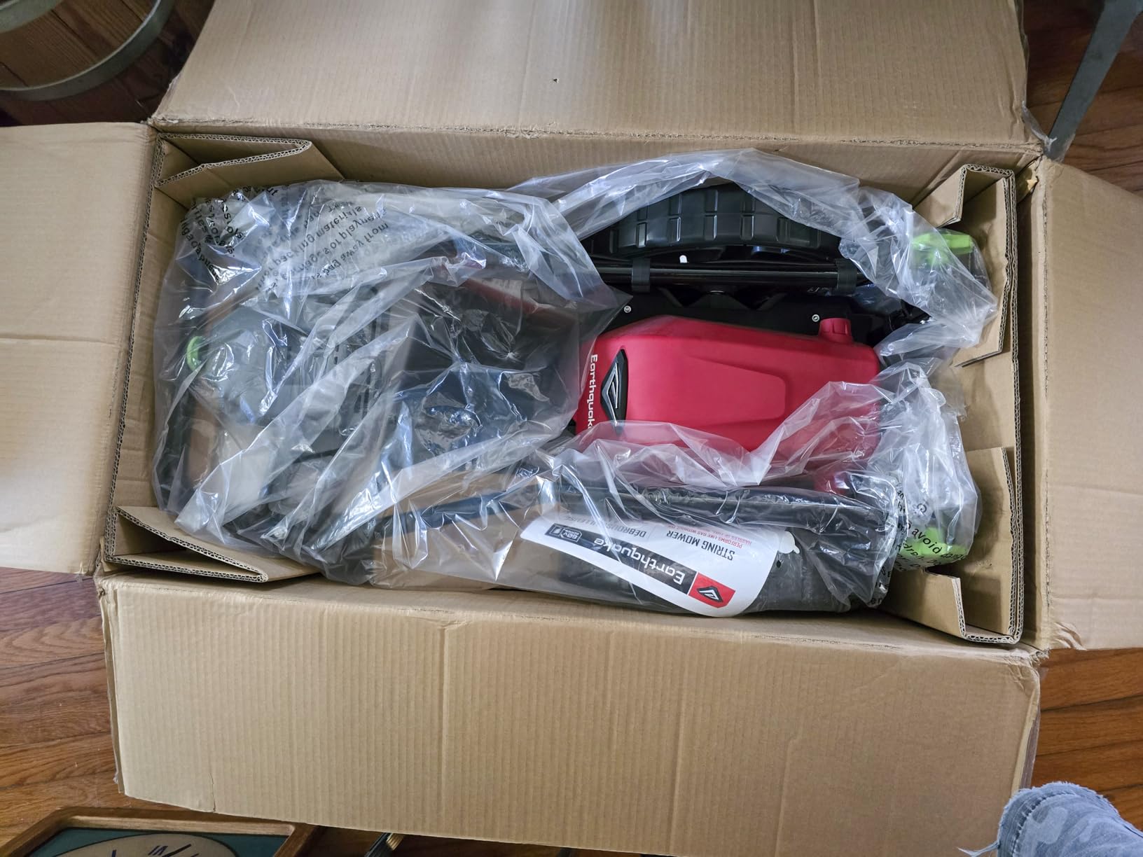 Earthquake 60V Walk Behind String Mower, Includes Two 4Ah Batteries, 22” Cutting Diameter, Three Cutting Speed Dial, 14” Never-Go-Flat Wheels, Easy Assembly, Adjustable Handlebar, Model #44965 customer photo 1