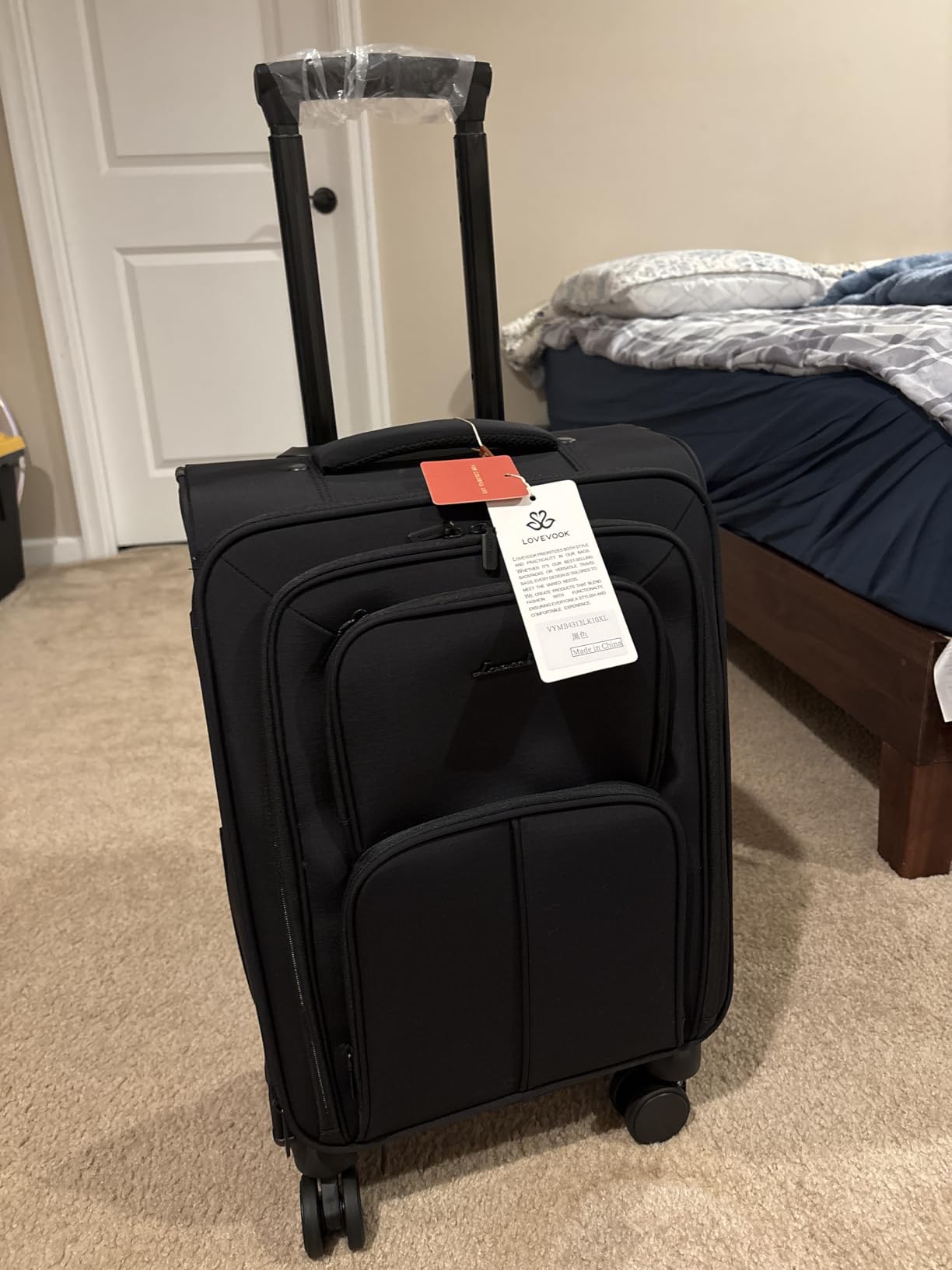LOVEVOOK Carry On Luggage 22x14x9 Airline Approved, 22 Inch Softside Suitcases with Spinner Wheels, Lightweight Carry-on Suitcase with TSA Lock for Women Men, Large Luggage for Travel Business Trip customer photo 2
