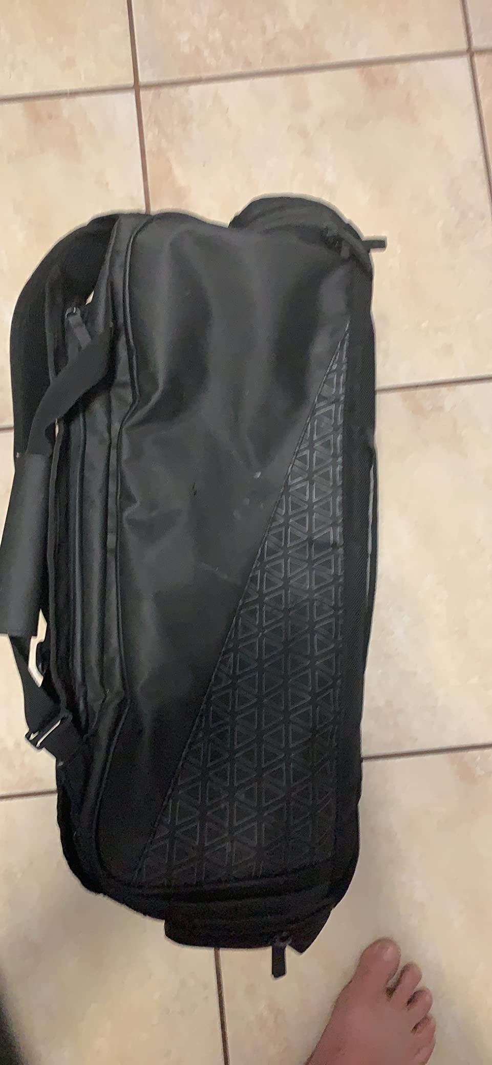 NOMATIC 40L Travel Bag- Convertible Duffel/Backpack, Carry-on Size, Everyday Use Laptop Bag, TSA Compliant customer photo 1