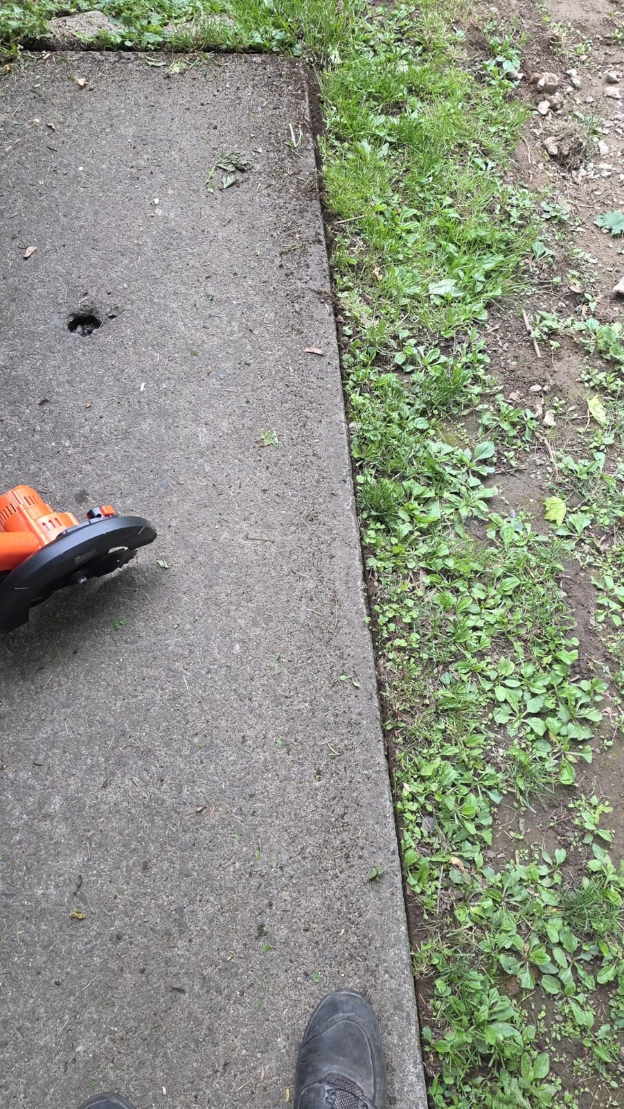 VEVOR Lawn Edger 8.8-in Blade, 20V Battery Powered Cordless Edger Lawn Tool customer photo 1