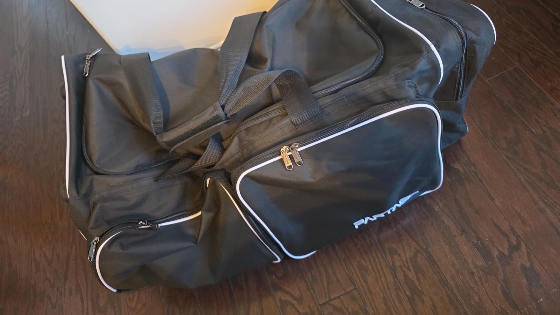 Partage Hockey Bag with Wheels, 33